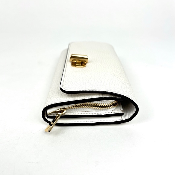 Michael Kors Sullivan White Pebble Leather Turnlock Carry All Wallet NWOT - Picture 4 of 15